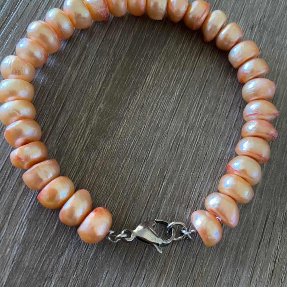 Shell Bracelet - Picture 4 of 4